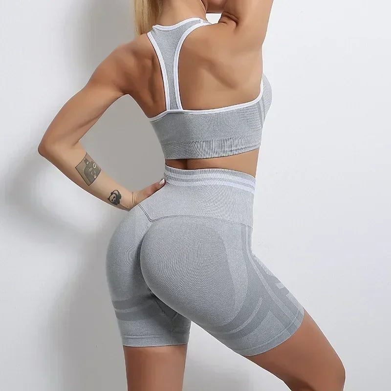 Seamless Yoga Sets Sports Fitness Peach Hip-lifting Shorts Beauty Back Short-Sleeved Suits Workout Gym Leggings Set for Women